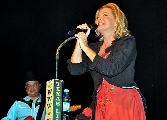 Country   022.jpg